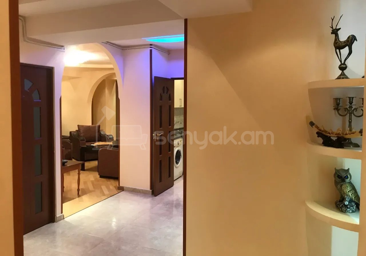 3 Սենյականոց Բնակարան, 80քմ, 3/14 հարկ, Նորմալ Վիճակում, Կահավորված