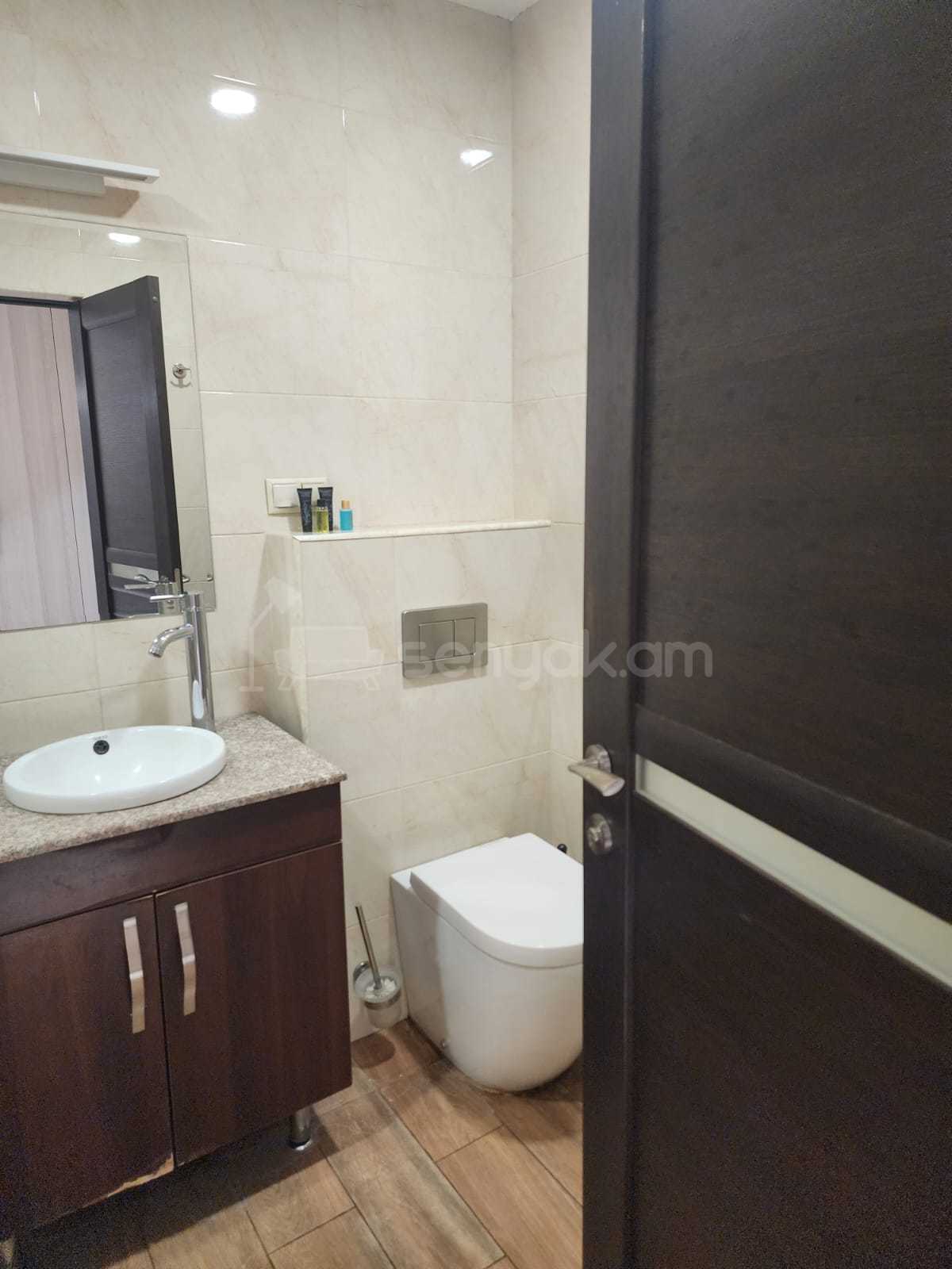 2 Սենյականոց Բնակարան Նորակառույցում, 50քմ, 7/15 հարկ, Դիզայներական Վերանորոգված