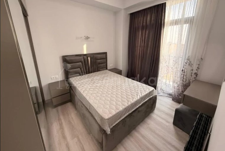 3 Սենյականոց Բնակարան, 80քմ, 8/16 հարկ, Կապիտալ Վերանորոգված, Կահավորված, Արևկող