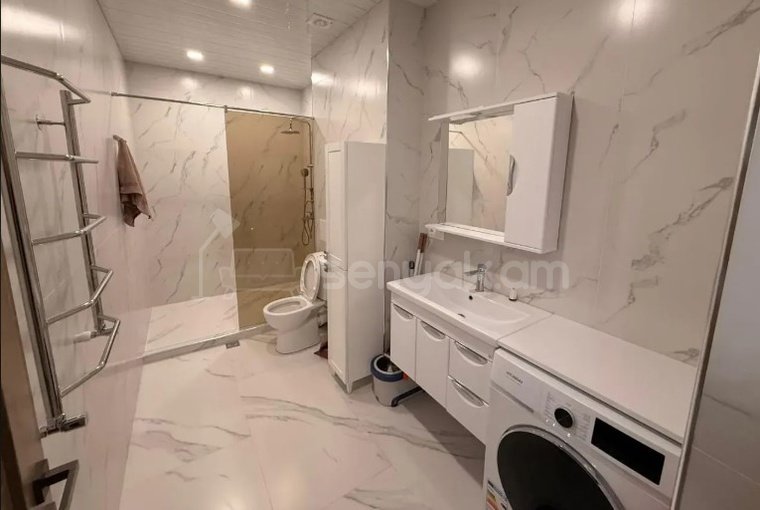 3 Սենյականոց Բնակարան, 80քմ, 8/16 հարկ, Կապիտալ Վերանորոգված, Կահավորված, Արևկող