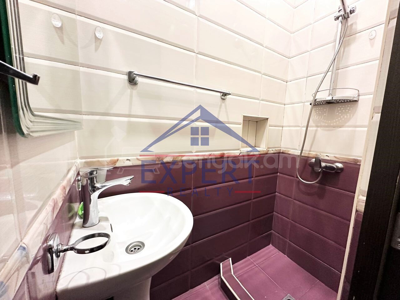 3 Սենյականոց Բնակարան Քարե Շենքում, 68քմ, 2/4 հարկ, Կապիտալ Վերանորոգված, Կահավորված, Արևկող