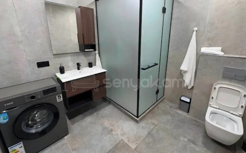 3 Սենյականոց Բնակարան, 66քմ, 12/15 հարկ, Կապիտալ Վերանորոգված, Կահավորված, Արևկող