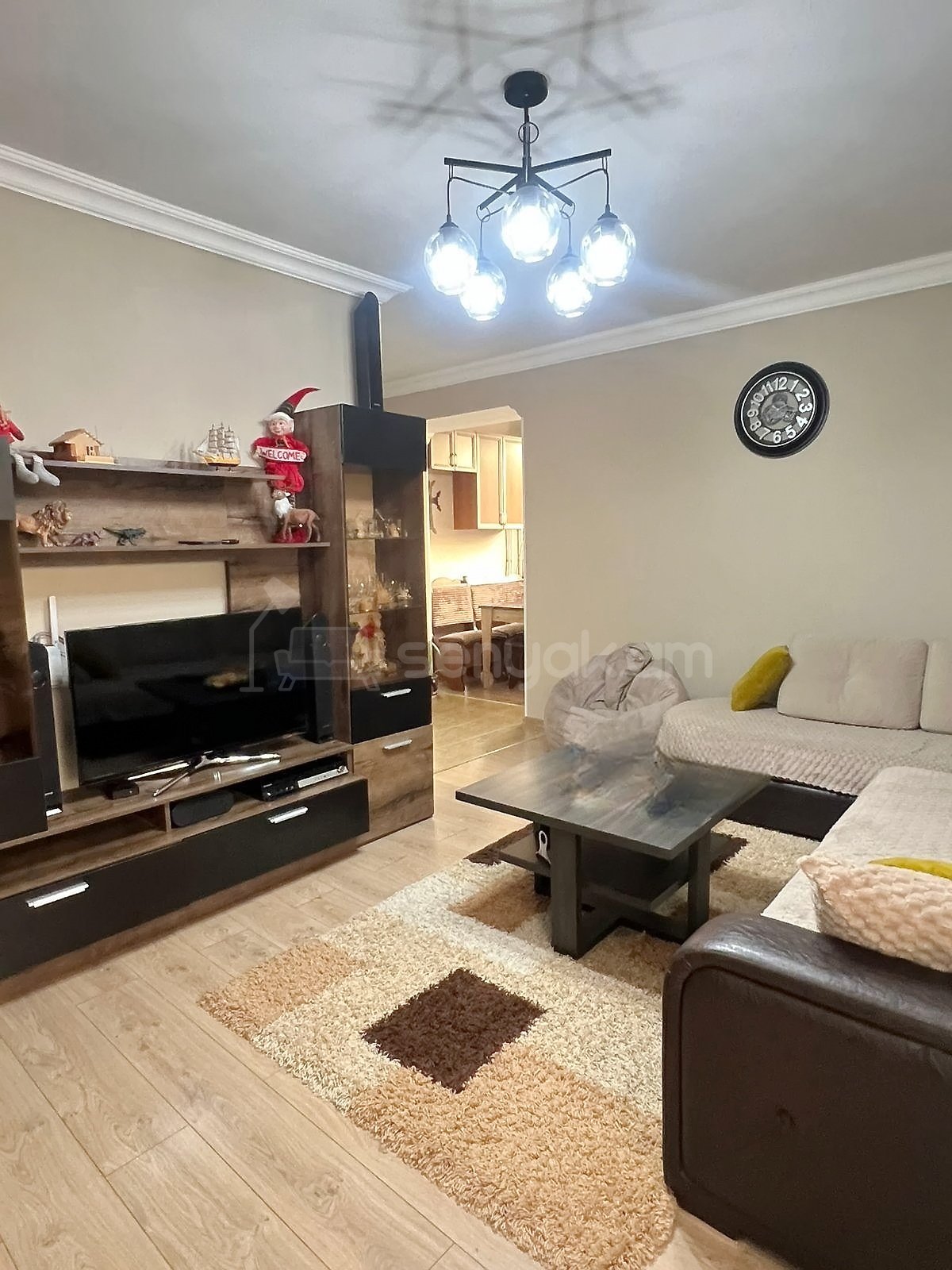 2 Սենյականոց Բնակարան Քարե Շենքում, 53քմ, 3/4 հարկ, Կապիտալ Վերանորոգված