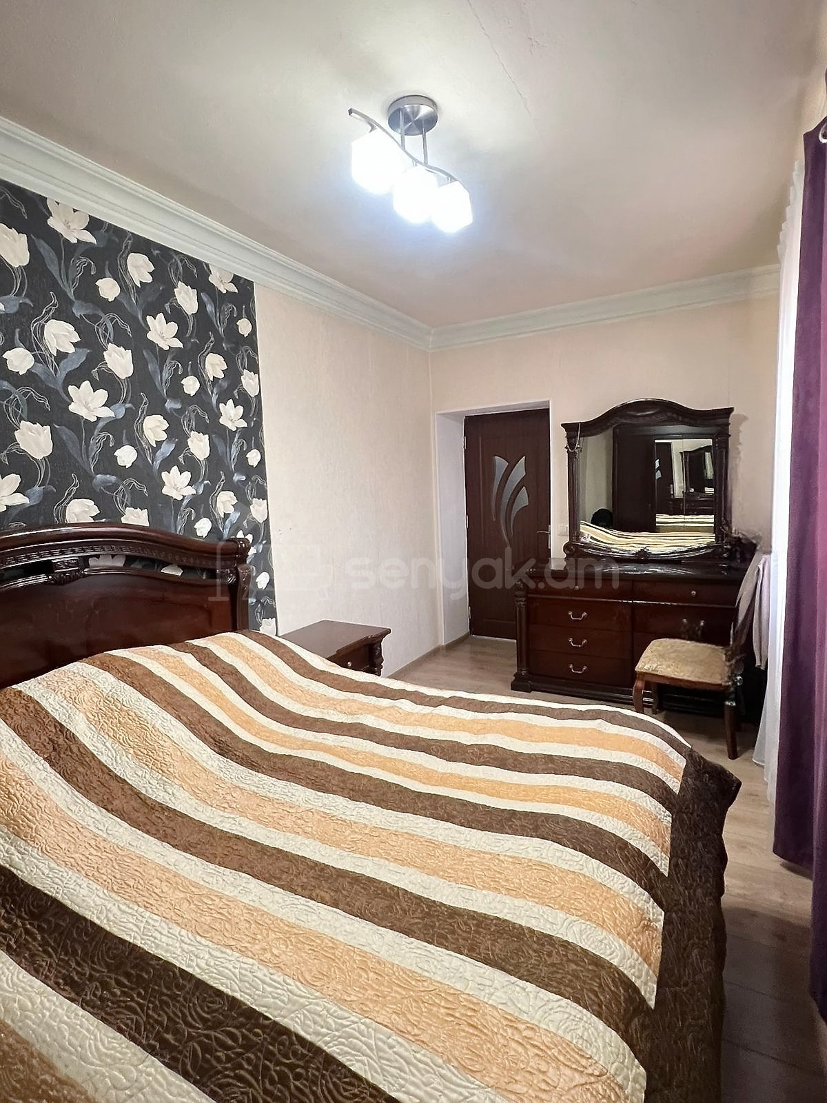 2 Սենյականոց Բնակարան Քարե Շենքում, 53քմ, 3/4 հարկ, Կապիտալ Վերանորոգված