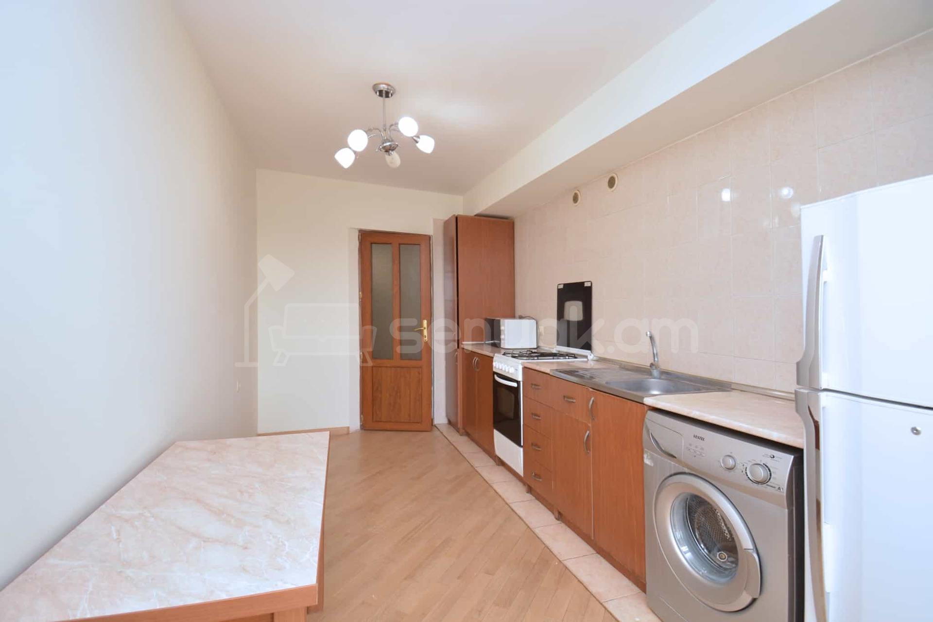 3 Սենյականոց Բնակարան Նորակառույցում, 96քմ, 4/10 հարկ, Նորմալ Վիճակում