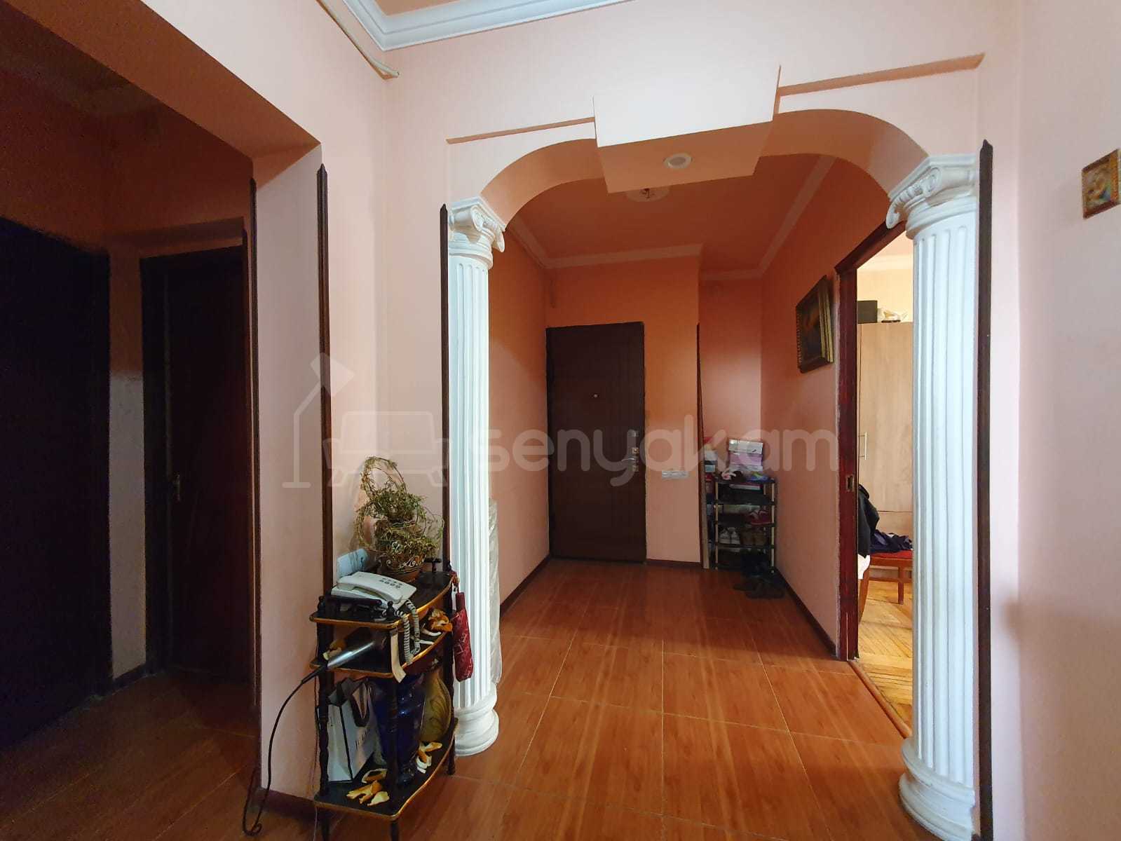 3 Սենյականոց Բնակարան, 80քմ, 9/9 հարկ, Կապիտալ Վերանորոգված