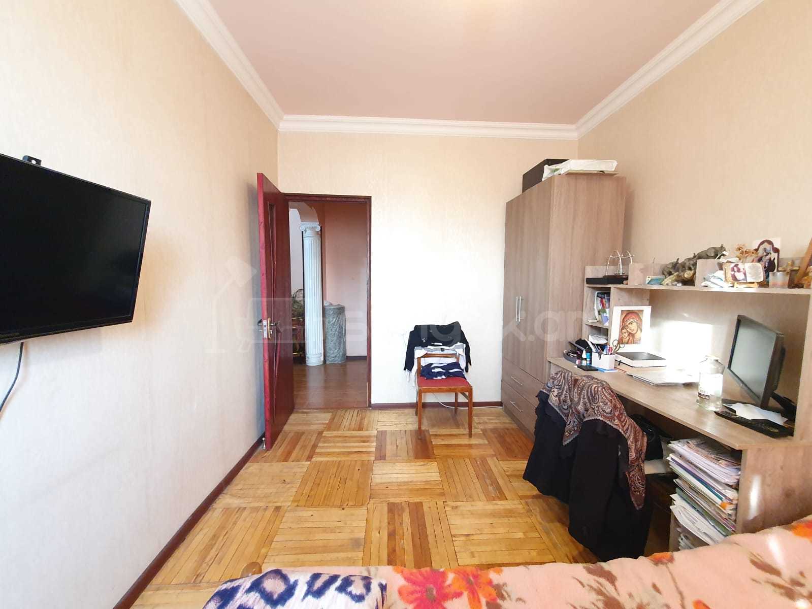 3 Սենյականոց Բնակարան, 80քմ, 9/9 հարկ, Կապիտալ Վերանորոգված