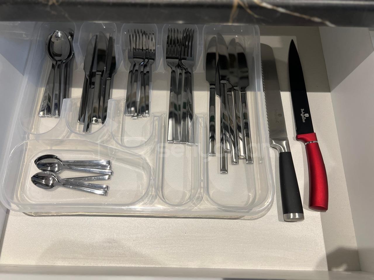 2 Սենյականոց Բնակարան Նորակառույցում, 40քմ, 6/13 հարկ, Կապիտալ Վերանորոգված