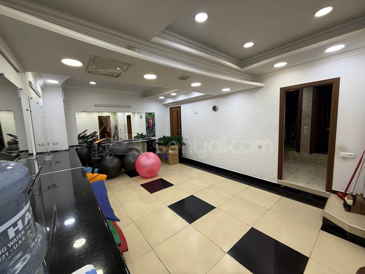 Կոմերցիոն Տարածք, 340քմ, Կապիտալ Վերանորոգված