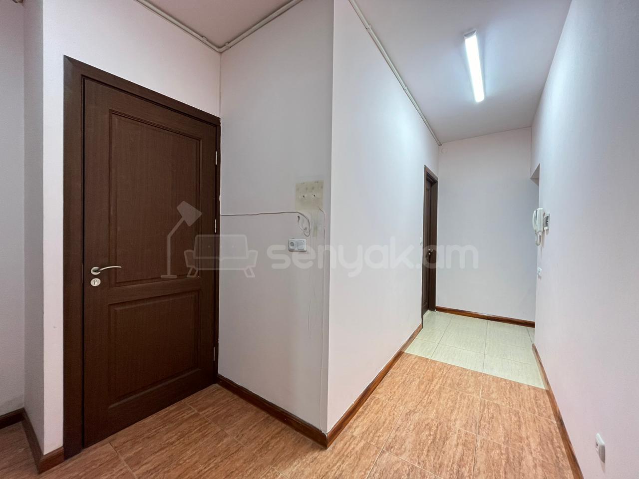 2 Սենյականոց Բնակարան, 100քմ, 8/13 հարկ, Կապիտալ Վերանորոգված, Կահավորված