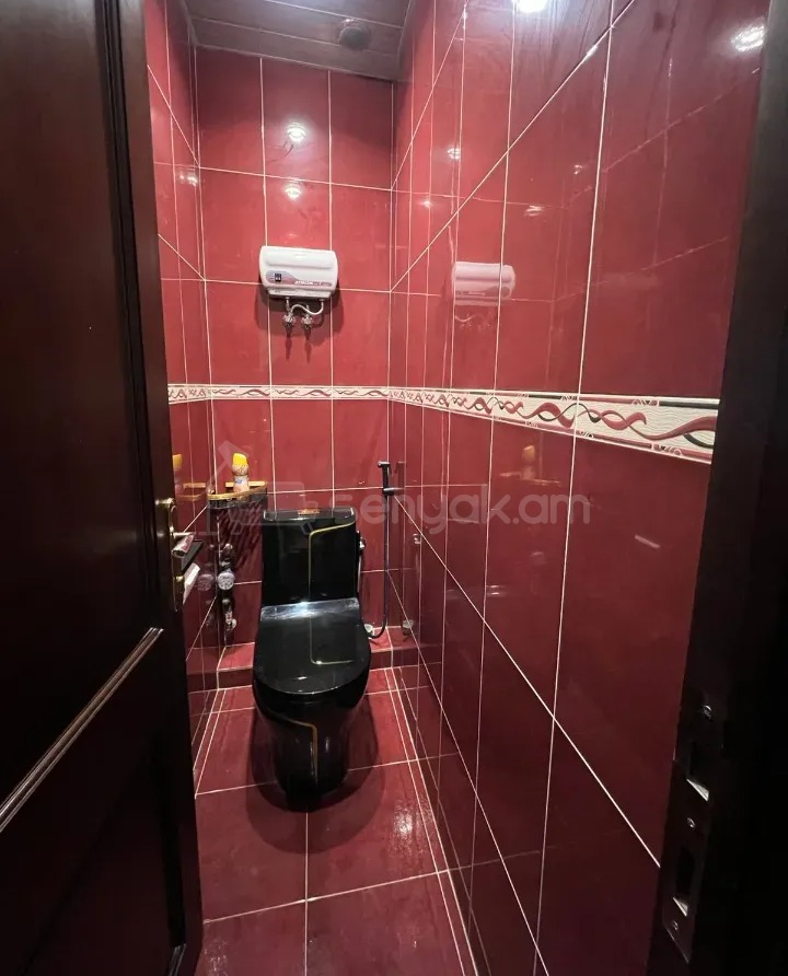 2 Սենյականոց Բնակարան, 67քմ, 7/9 հարկ, Նորմալ Վիճակում