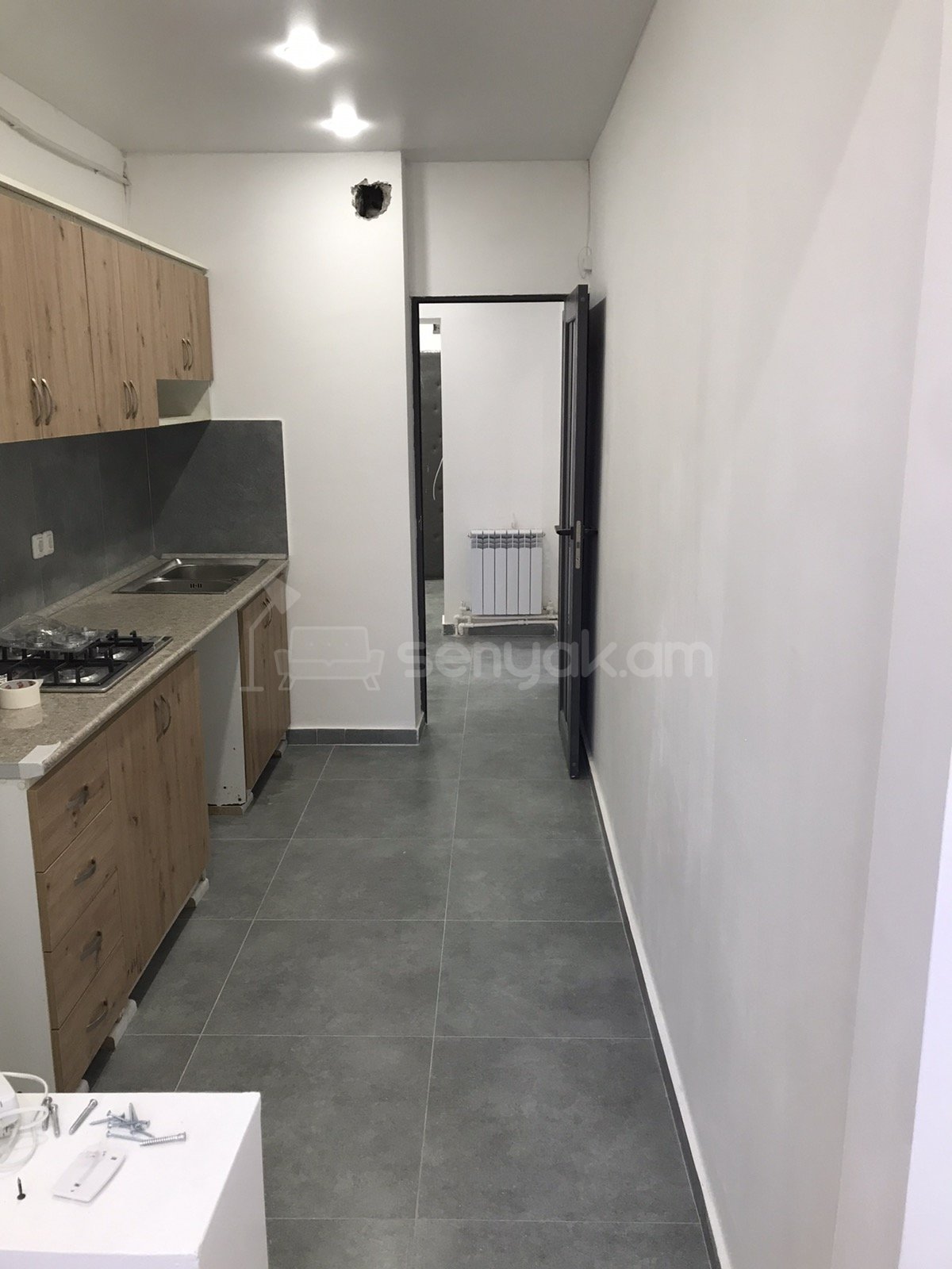 2 Սենյականոց Բնակարան, 54քմ, 3/9 հարկ, Կապիտալ Վերանորոգված, Մասամբ Կահավորված