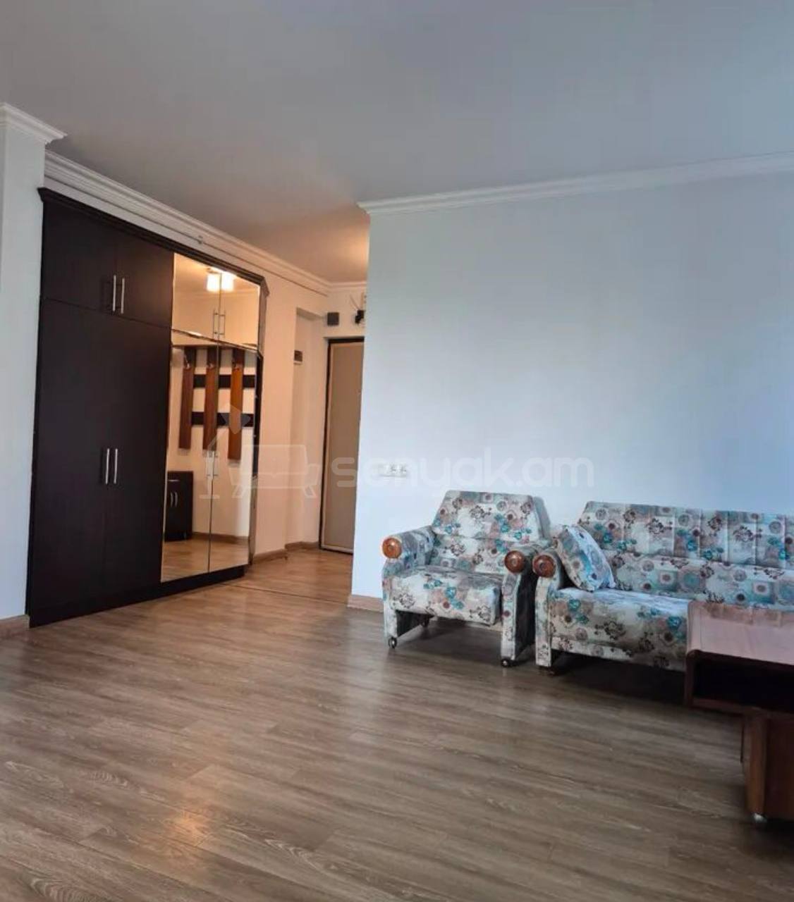 2 Սենյականոց Բնակարան, 44քմ, 7/9 հարկ, Կապիտալ Վերանորոգված, Կահավորված