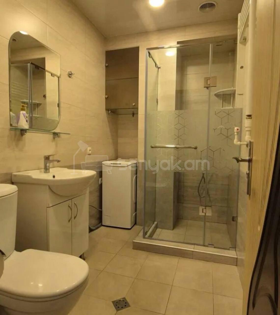 2 Սենյականոց Բնակարան, 44քմ, 7/9 հարկ, Կապիտալ Վերանորոգված, Կահավորված