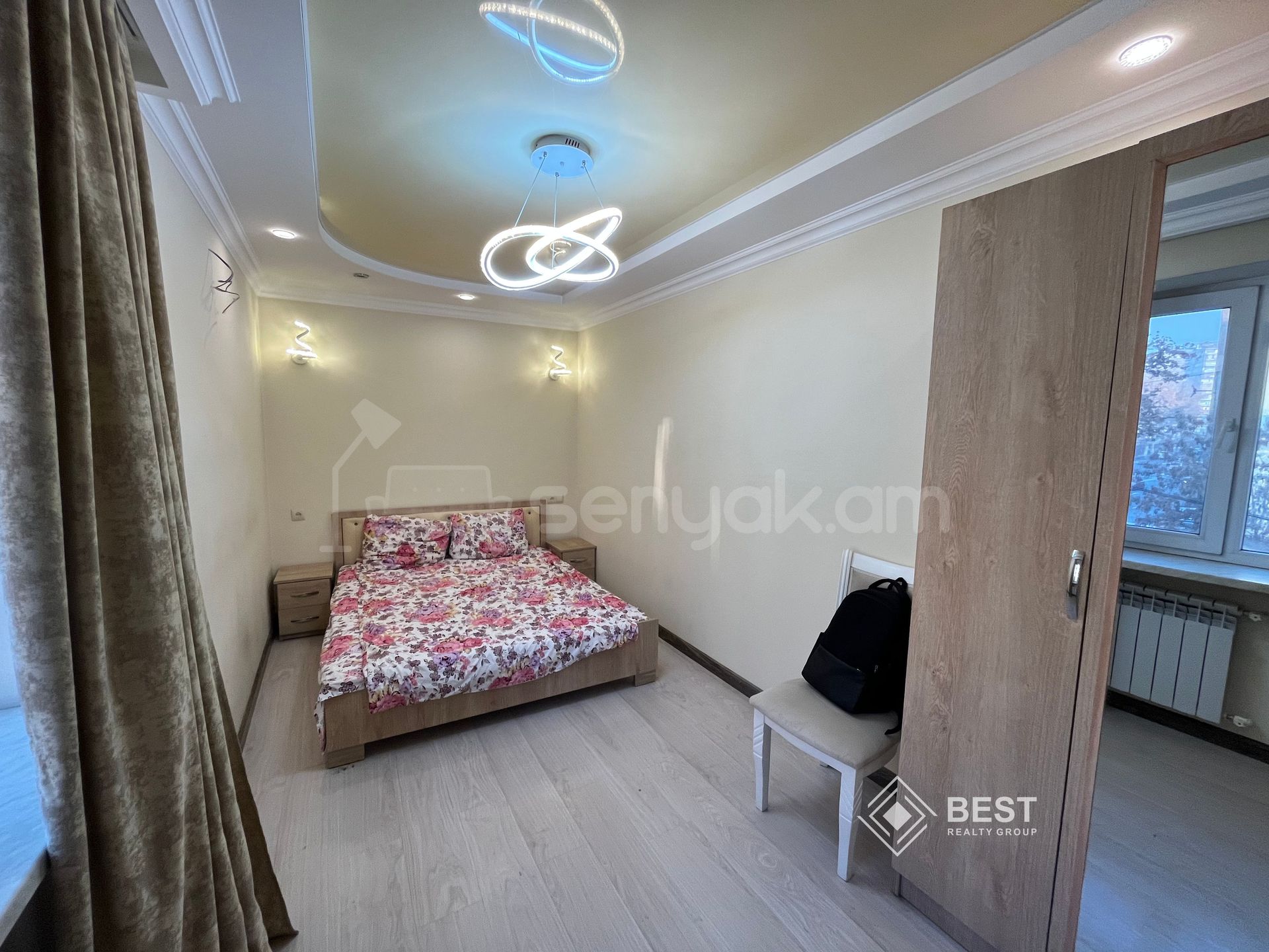 3 Սենյականոց Բնակարան Քարե Շենքում, 55քմ, 3/5 հարկ, Կապիտալ Վերանորոգված, Կահավորված, Արևկող