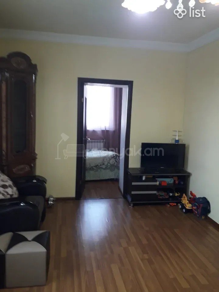 2 Սենյականոց Բնակարան Քարե Շենքում, 48քմ, 4/4 հարկ, Կապիտալ Վերանորոգված, Կահավորված, Արևկող