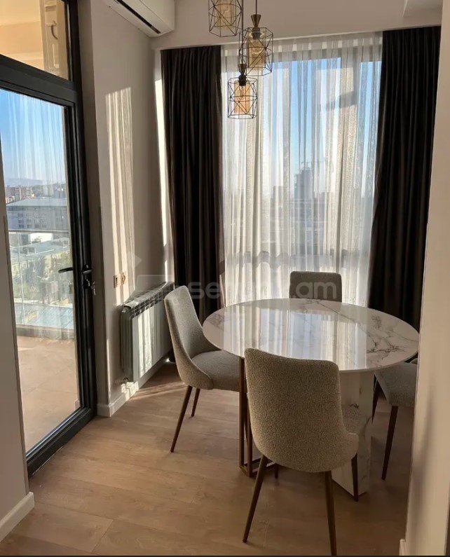 2 Սենյականոց Բնակարան Նորակառույցում, 50քմ, 9/16 հարկ, Դիզայներական Վերանորոգված, Կահավորված