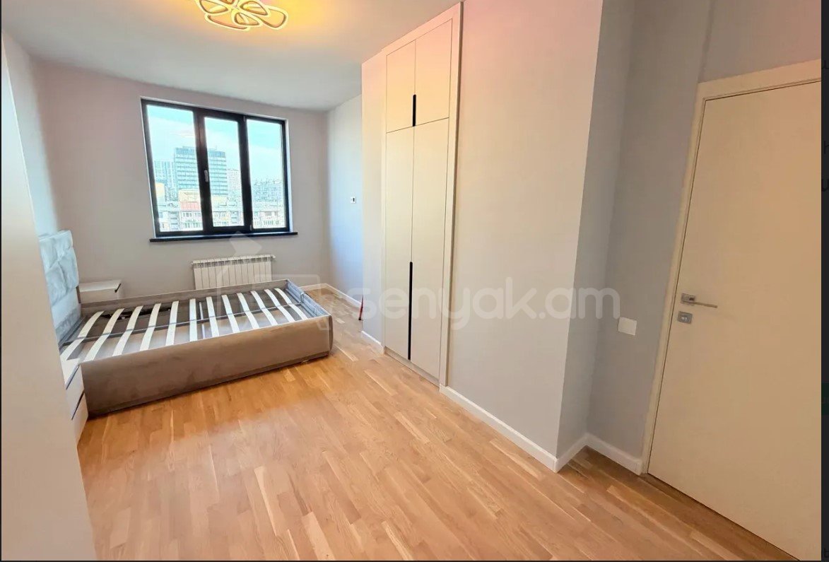 3 Սենյականոց Բնակարան Նորակառույցում, 70քմ, 8/14 հարկ, Դիզայներական Վերանորոգված, Կահավորված