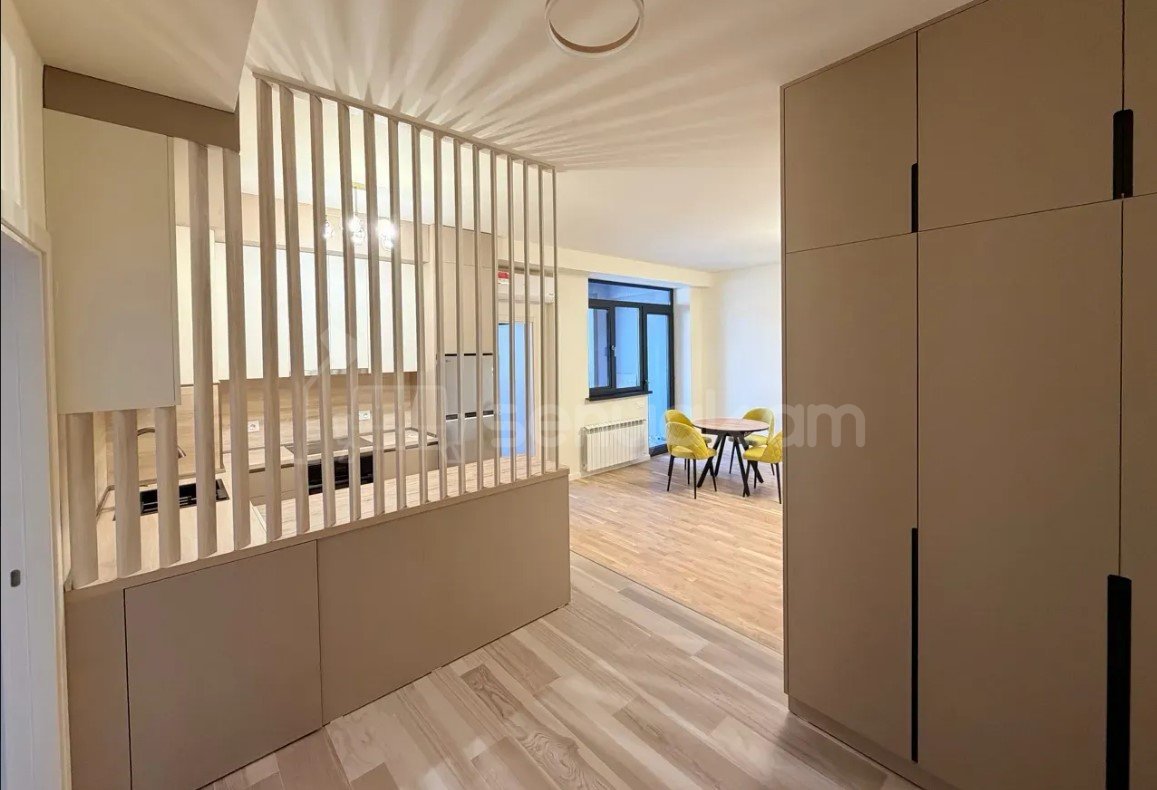 3 Սենյականոց Բնակարան Նորակառույցում, 70քմ, 8/14 հարկ, Դիզայներական Վերանորոգված, Կահավորված