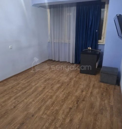 3 Սենյականոց Բնակարան Քարե Շենքում, 80քմ, 4/5 հարկ, Կոսմետիկ Վերանորոգված, Կահավորված, Արևկող