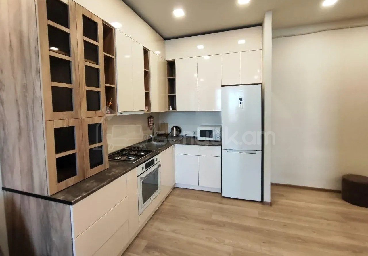 1 Սենյականոց Բնակարան Նորակառույցում, 45քմ, 11/14 հարկ, Կապիտալ Վերանորոգված