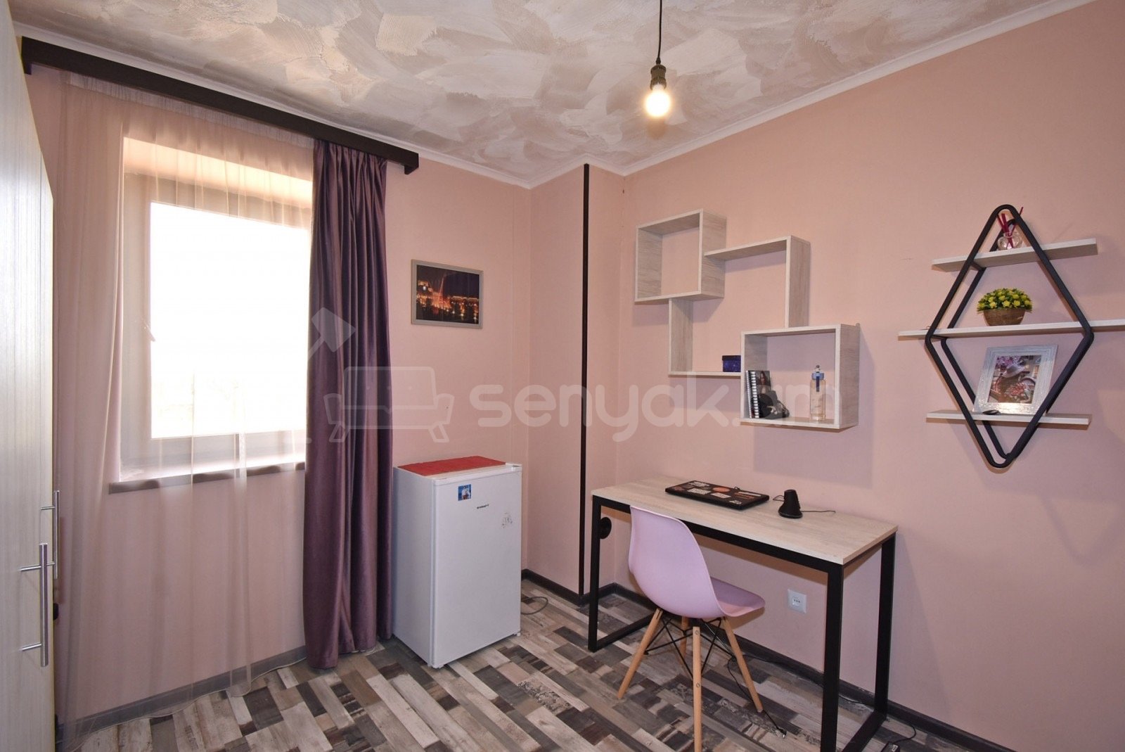 1 Սենյականոց Բնակարան Նորակառույց Քարե Շենքում, 25քմ, 2/4 հարկ, Կապիտալ Վերանորոգված, Կահավորված, Արևկող