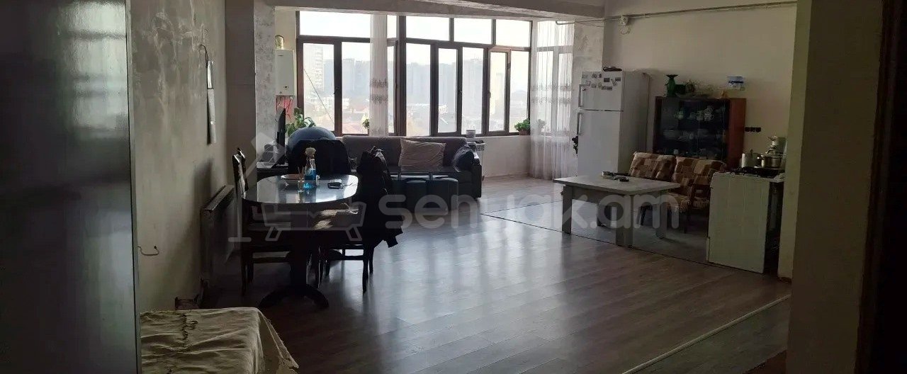 3 Սենյականոց Բնակարան, 108քմ, 9/12 հարկ, Նորմալ Վիճակում