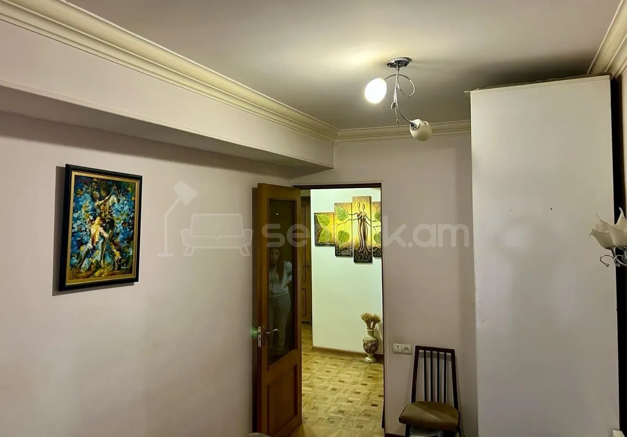 3 Սենյականոց Բնակարան, 81քմ, 2/14 հարկ, Կապիտալ Վերանորոգված