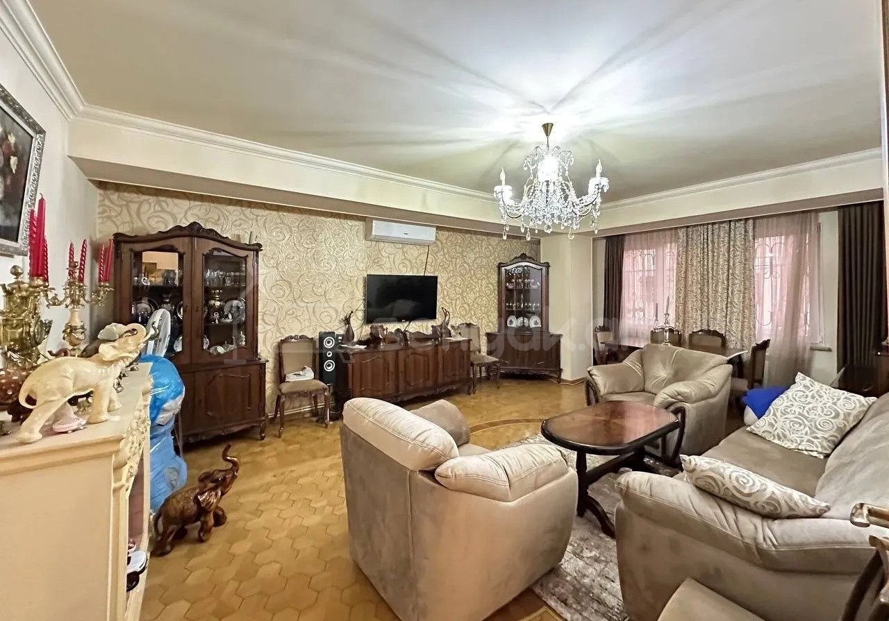 3 Սենյականոց Բնակարան, 81քմ, 2/14 հարկ, Կապիտալ Վերանորոգված