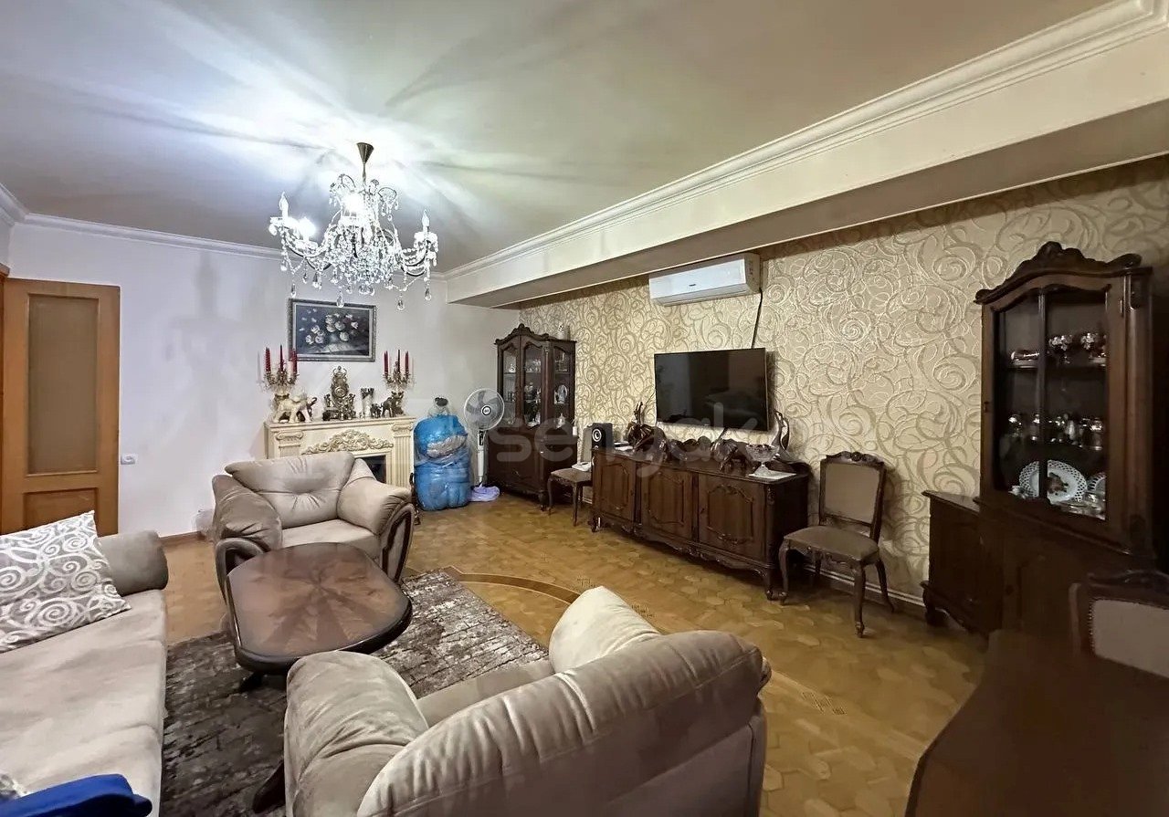 3 Սենյականոց Բնակարան, 81քմ, 2/14 հարկ, Կապիտալ Վերանորոգված