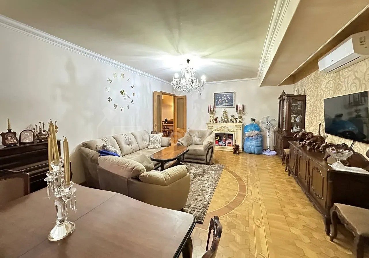 3 Սենյականոց Բնակարան, 81քմ, 2/14 հարկ, Կապիտալ Վերանորոգված