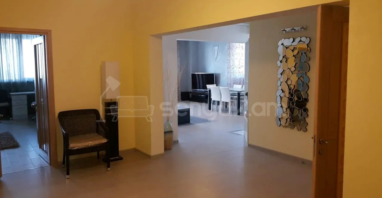 3 Սենյականոց Բնակարան Նորակառույցում, 170քմ, 14/22 հարկ, Կապիտալ Վերանորոգված