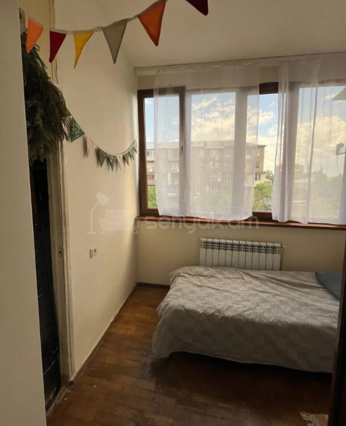 2 Սենյականոց Բնակարան Քարե Շենքում, 50քմ, 4/5 հարկ, Կապիտալ Վերանորոգված, Կահավորված