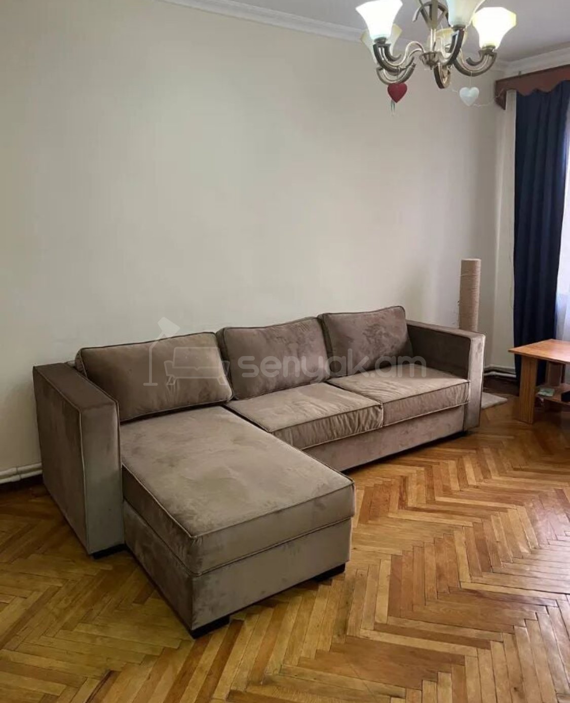 2 Սենյականոց Բնակարան Քարե Շենքում, 50քմ, 4/5 հարկ, Կապիտալ Վերանորոգված, Կահավորված