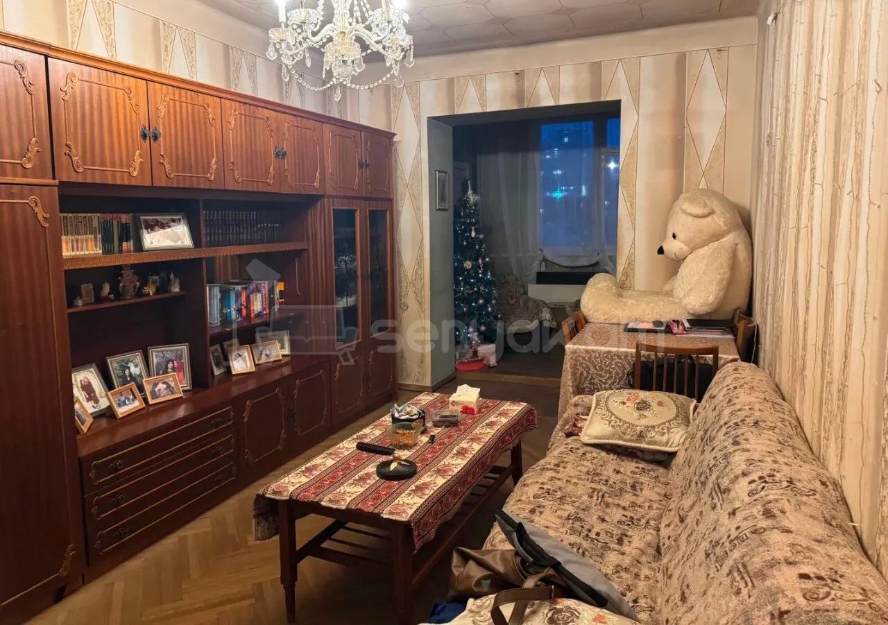 3 Սենյականոց Բնակարան Քարե Շենքում, 70քմ, 5/5 հարկ, Նորմալ Վիճակում