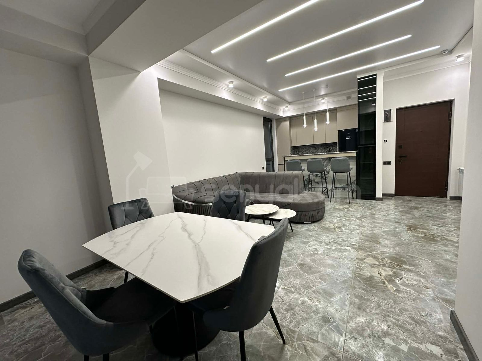 2 Սենյականոց Բնակարան, 54քմ, 2/16 հարկ, Կապիտալ Վերանորոգված, Կահավորված