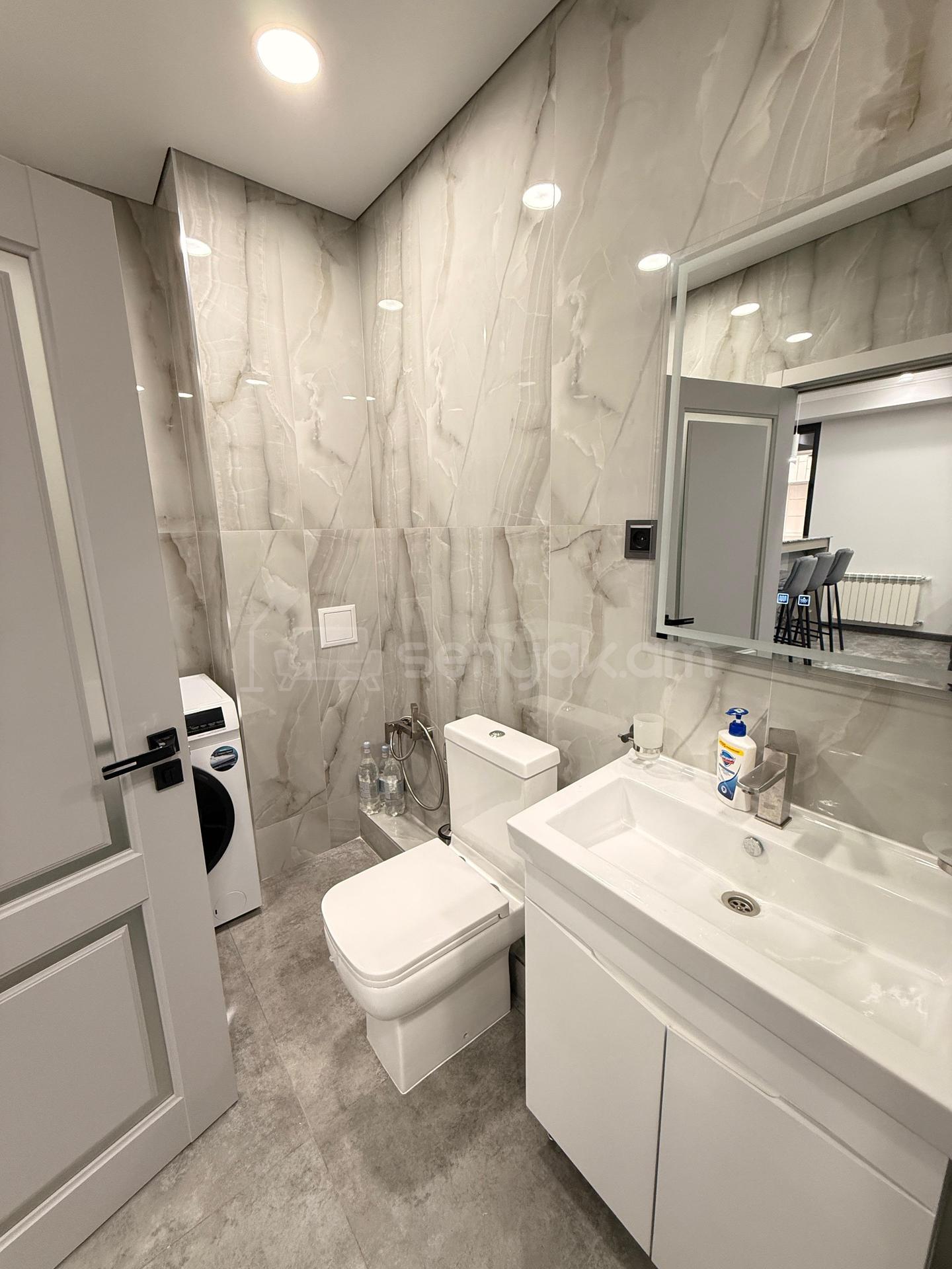 2 Սենյականոց Բնակարան, 54քմ, 2/16 հարկ, Կապիտալ Վերանորոգված, Կահավորված