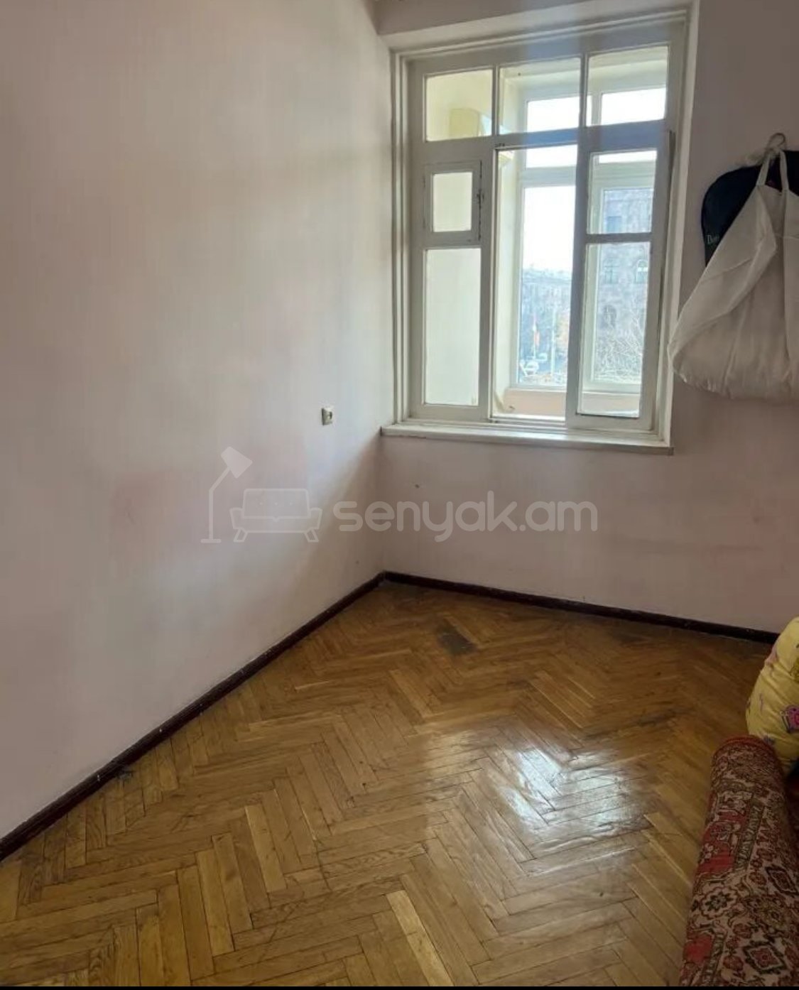 2 Սենյականոց Բնակարան Քարե Շենքում, 42քմ, 3/5 հարկ, Կոսմետիկ Վերանորոգված