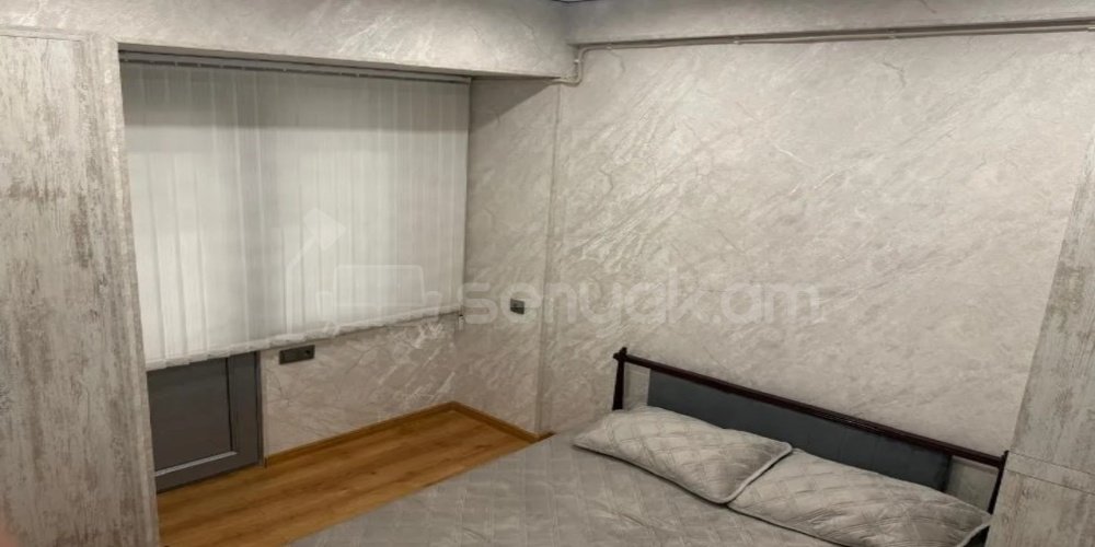 3 Սենյականոց Բնակարան Քարե Շենքում, 50քմ, 1/4 հարկ, Կապիտալ Վերանորոգված, Կահավորված, Արևկող