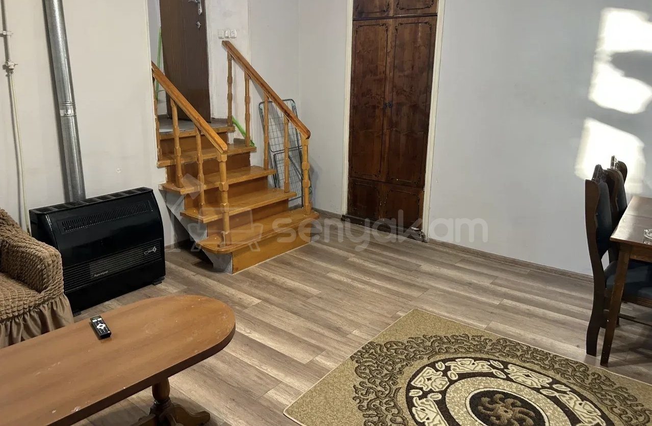 2 Սենյականոց Բնակարան Քարե Շենքում, 50քմ, 1/1 հարկ, Կապիտալ Վերանորոգված, Կահավորված, Արևկող