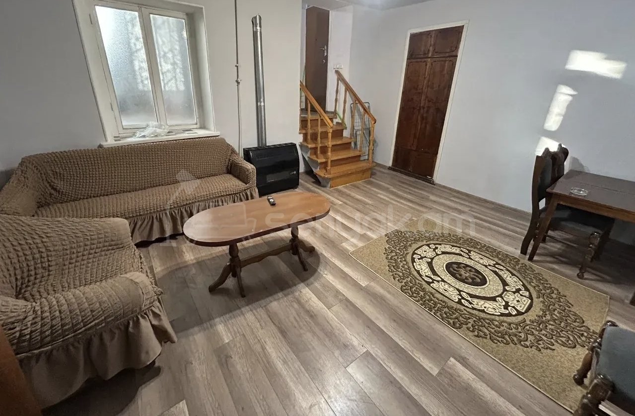 2 Սենյականոց Բնակարան Քարե Շենքում, 50քմ, 1/1 հարկ, Կապիտալ Վերանորոգված, Կահավորված, Արևկող