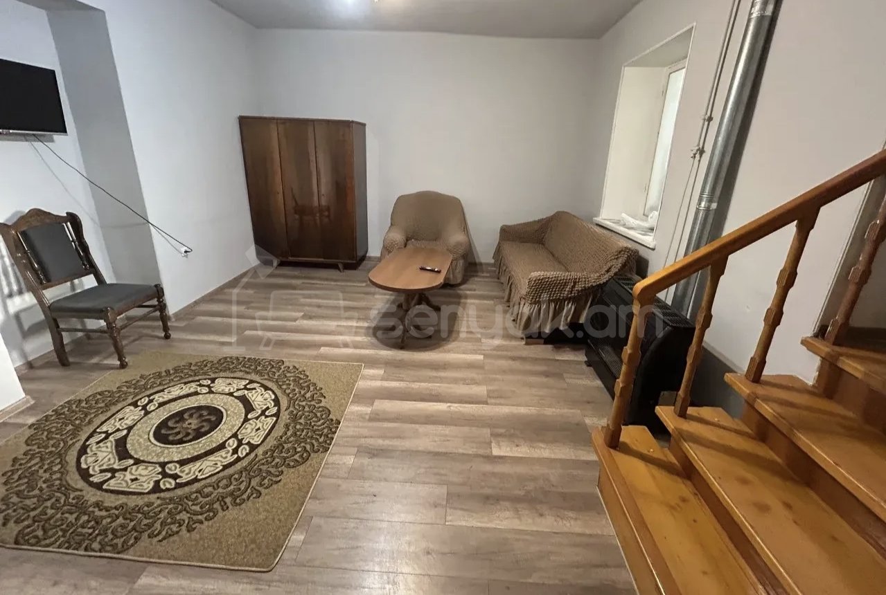 2 Սենյականոց Բնակարան Քարե Շենքում, 50քմ, 1/1 հարկ, Կապիտալ Վերանորոգված, Կահավորված, Արևկող