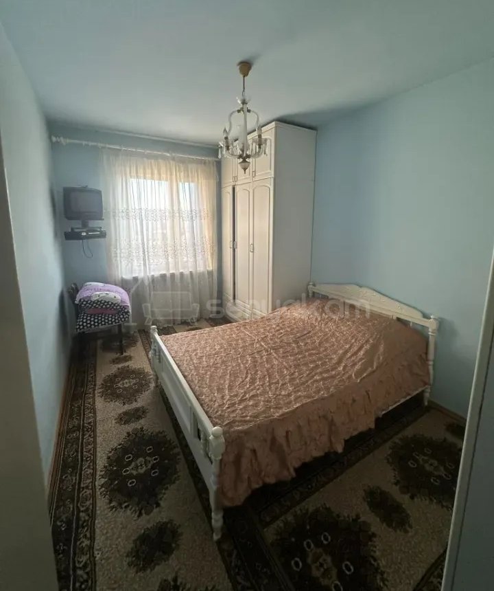 2 Սենյականոց Բնակարան, 73քմ, 4/9 հարկ, Նորմալ Վիճակում, Կահավորված, Արևկող