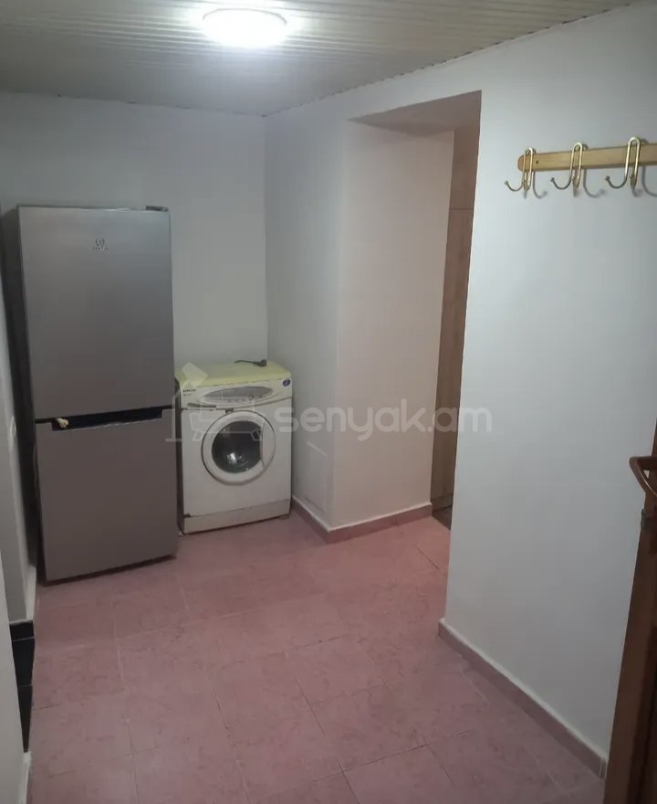 2 Սենյականոց Բնակարան, 58քմ, 2/9 հարկ, Նորմալ Վիճակում, Կահավորված