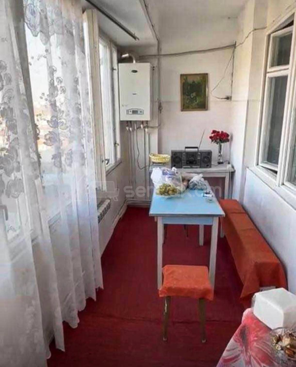 3 Սենյականոց Բնակարան, 78քմ, 3/5 հարկ, Նորմալ Վիճակում, Կահավորված, Արևկող