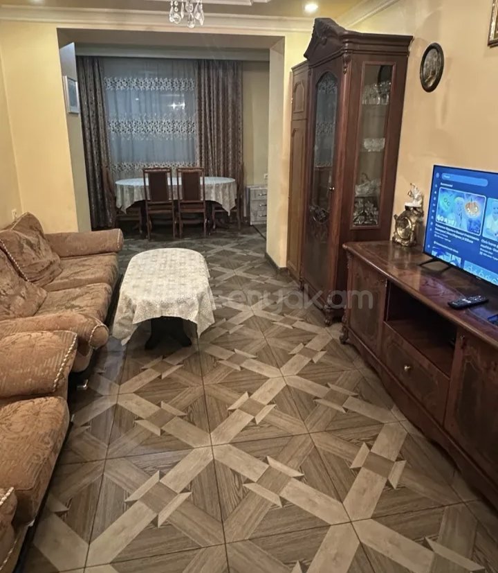 3 Սենյականոց Բնակարան Քարե Շենքում, 68քմ, 2/4 հարկ, Կապիտալ Վերանորոգված, Կահավորված