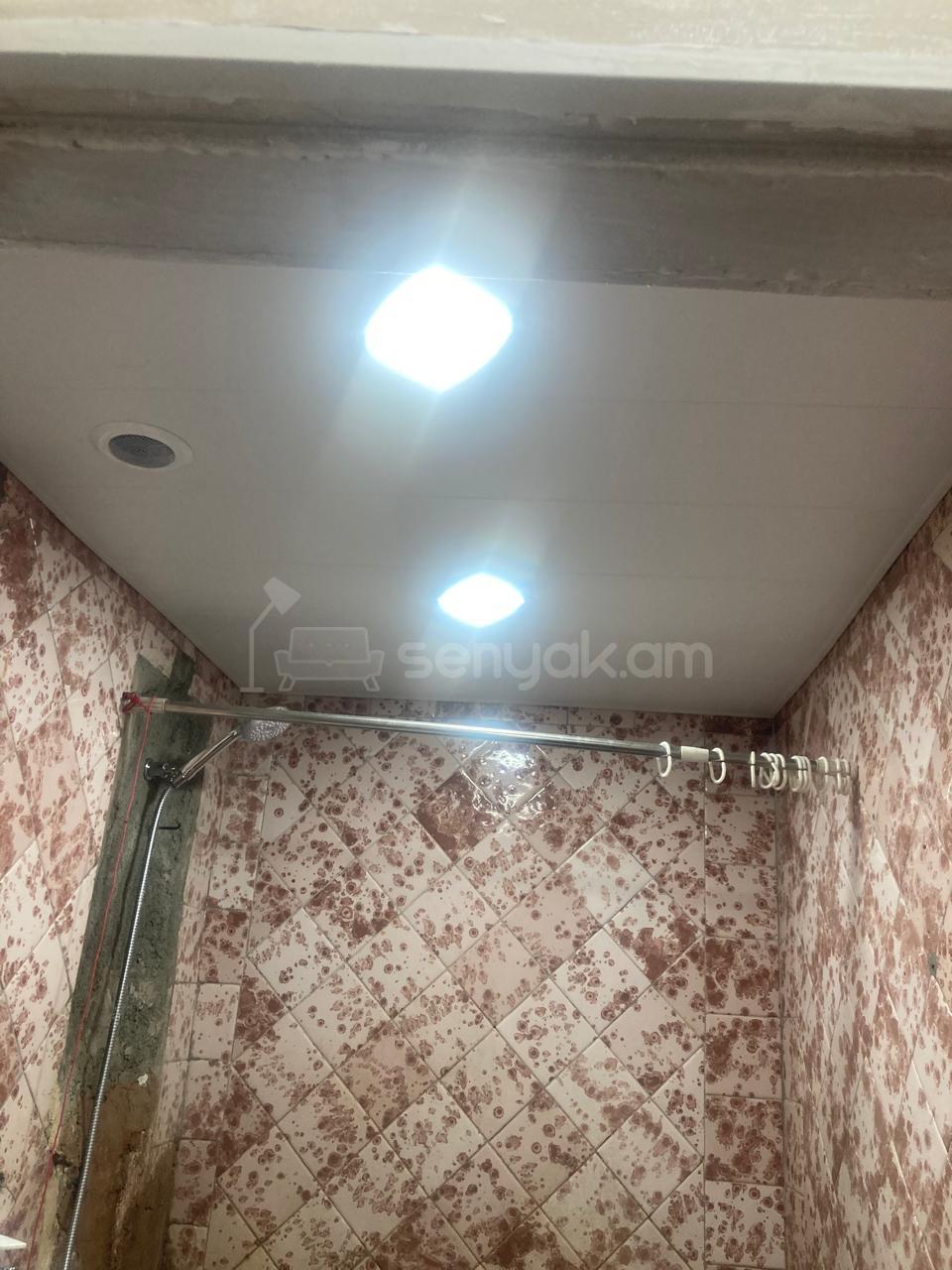 1 Սենյականոց Բնակարան Քարե Շենքում, 40քմ, 3/5 հարկ, Նորմալ Վիճակում, Կահավորված