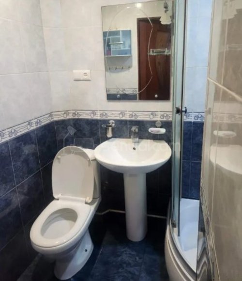 2 Սենյականոց Բնակարան Քարե Շենքում, 50քմ, 5/5 հարկ, Կոսմետիկ Վերանորոգված, Կահավորված, Արևկող