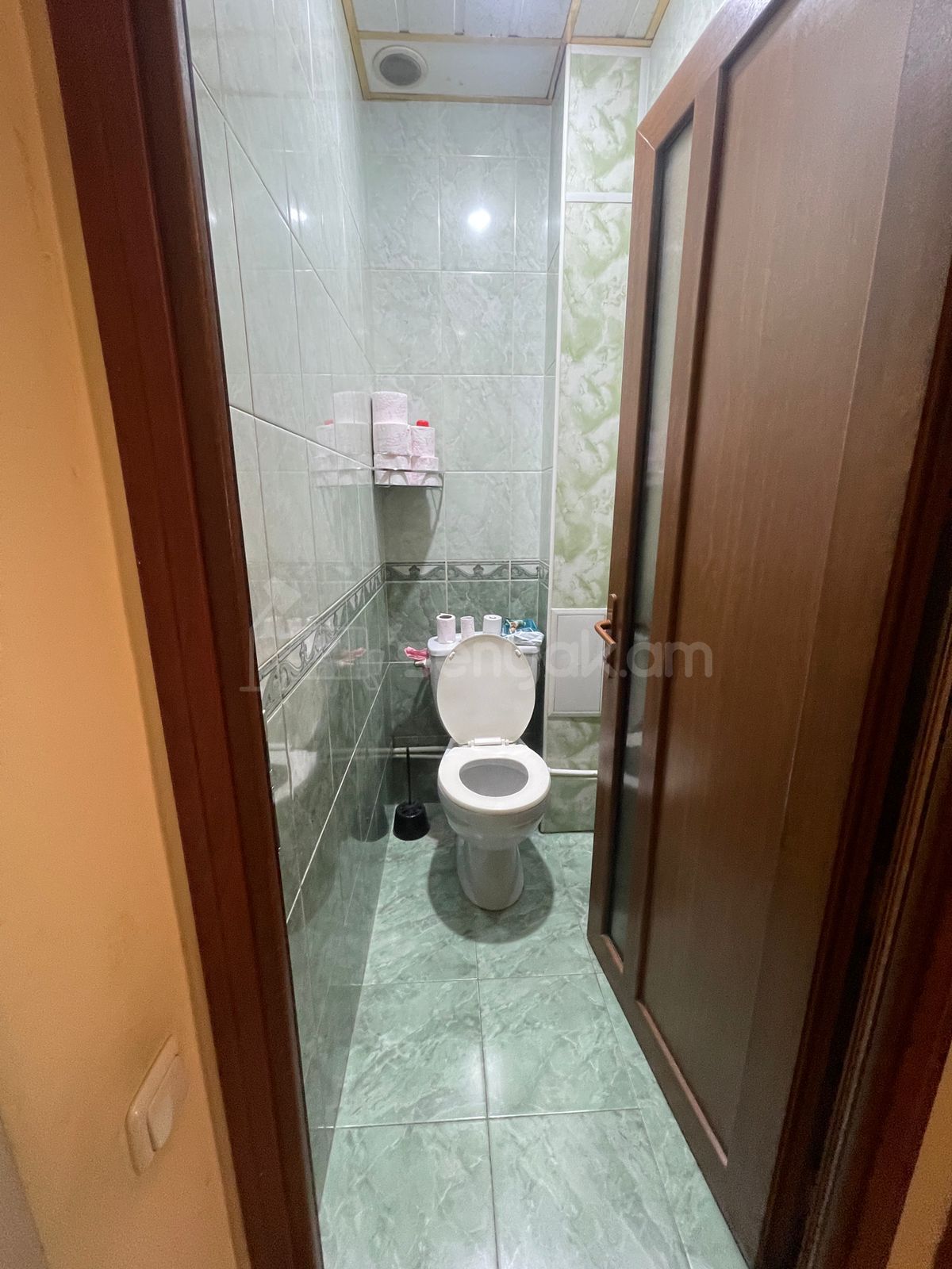 3 Սենյականոց Բնակարան Քարե Շենքում, 89քմ, 3/4 հարկ, Կապիտալ Վերանորոգված