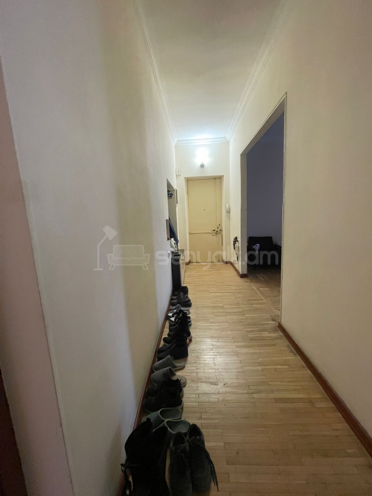 3 Սենյականոց Բնակարան Քարե Շենքում, 89քմ, 3/4 հարկ, Կապիտալ Վերանորոգված